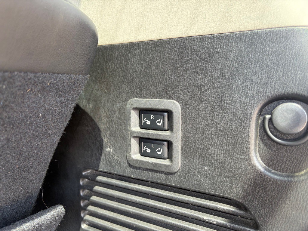 2015 INFINITI QX80 Image 13