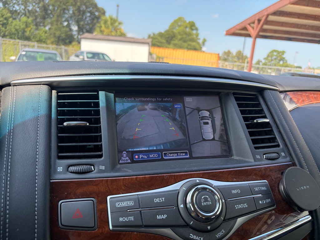 2015 INFINITI QX80 Image 16
