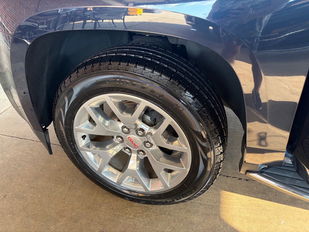 2020 GMC Yukon Image 6