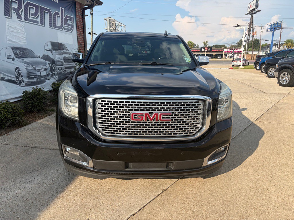 2015 GMC Yukon Image 2