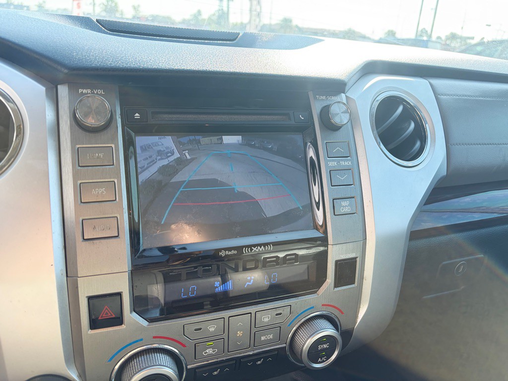2015 Toyota Tundra Image 10