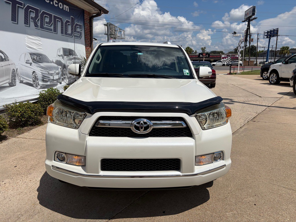 2013 Toyota 4Runner Image 2