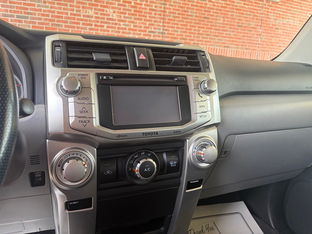 2013 Toyota 4Runner Image 9