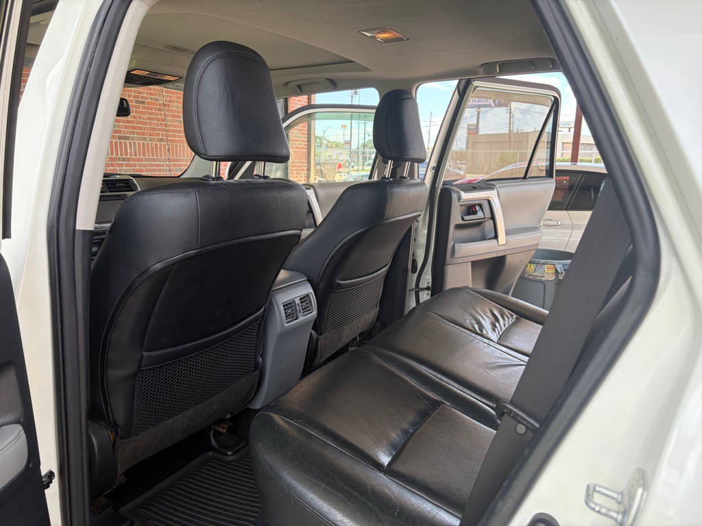 2013 Toyota 4Runner Image 11