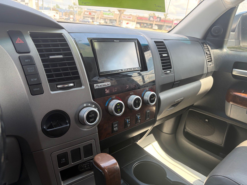 2012 Toyota Tundra Image 8