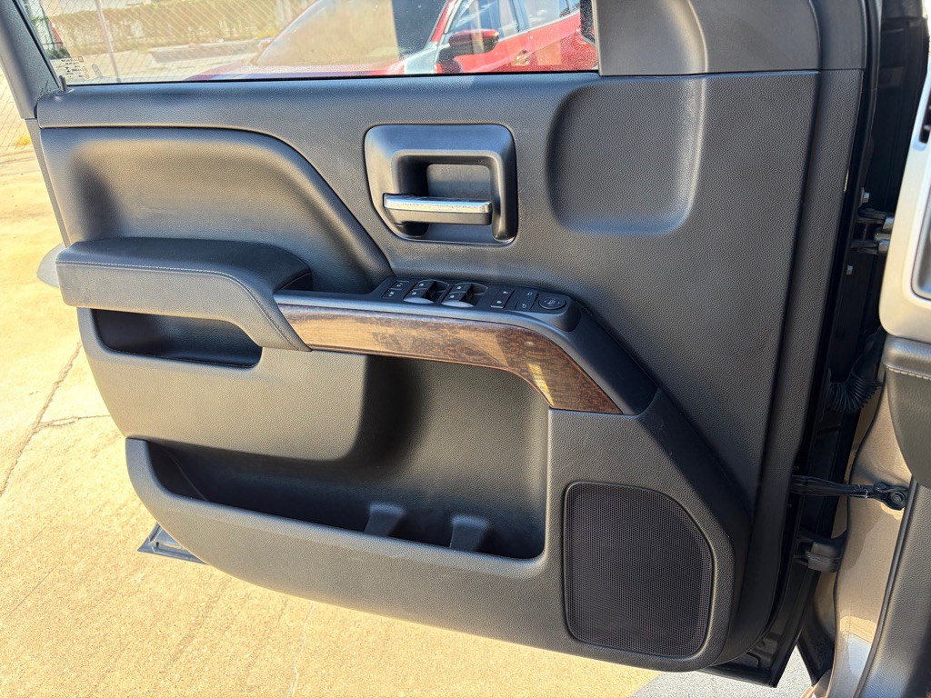 2015 GMC Sierra Image 9