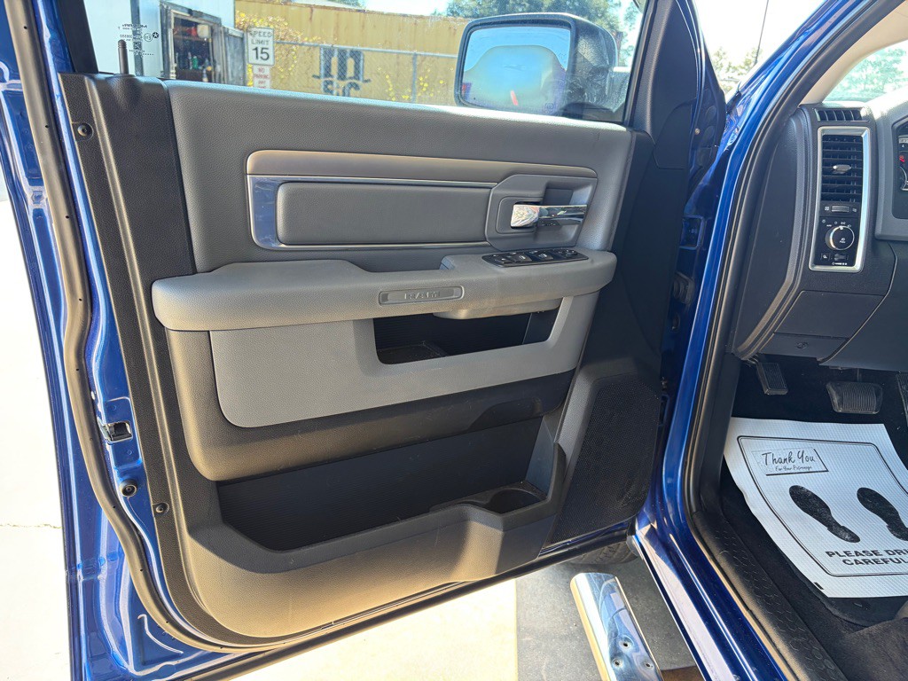 2017 RAM 1500 Image 9