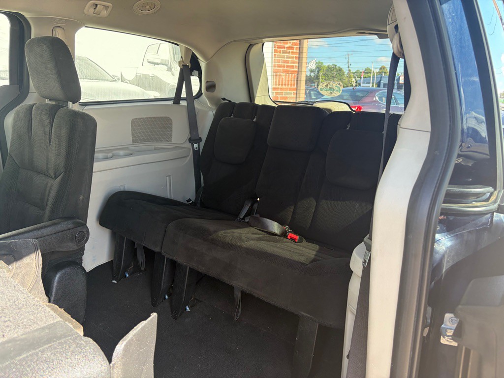 2015 Dodge Grand Caravan Image 8