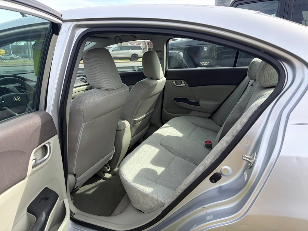 2012 Honda Civic Image 8