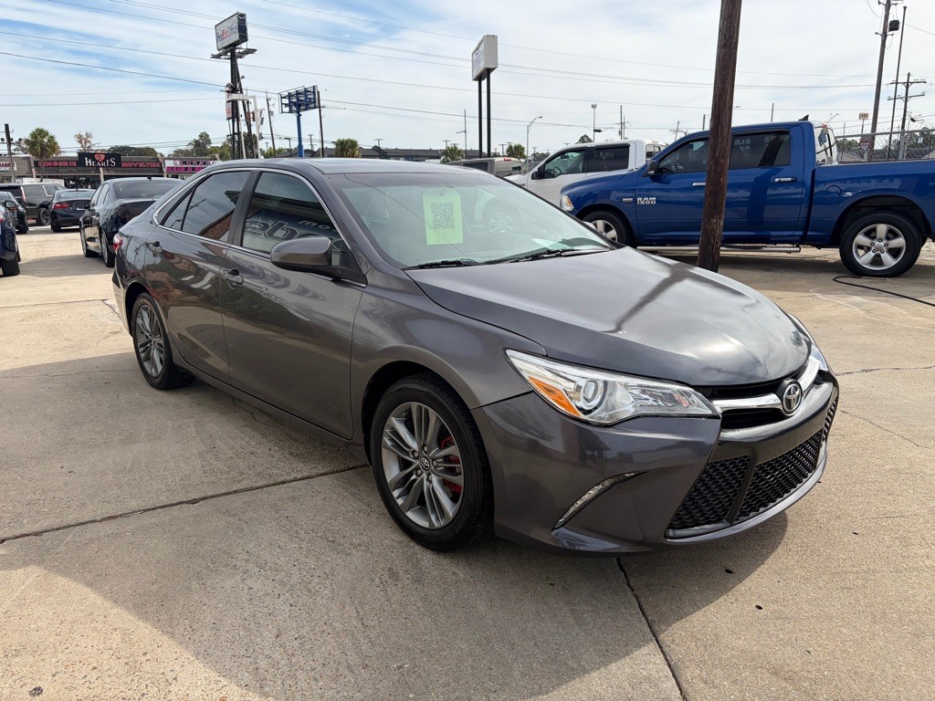2016 Toyota Camry Image 3