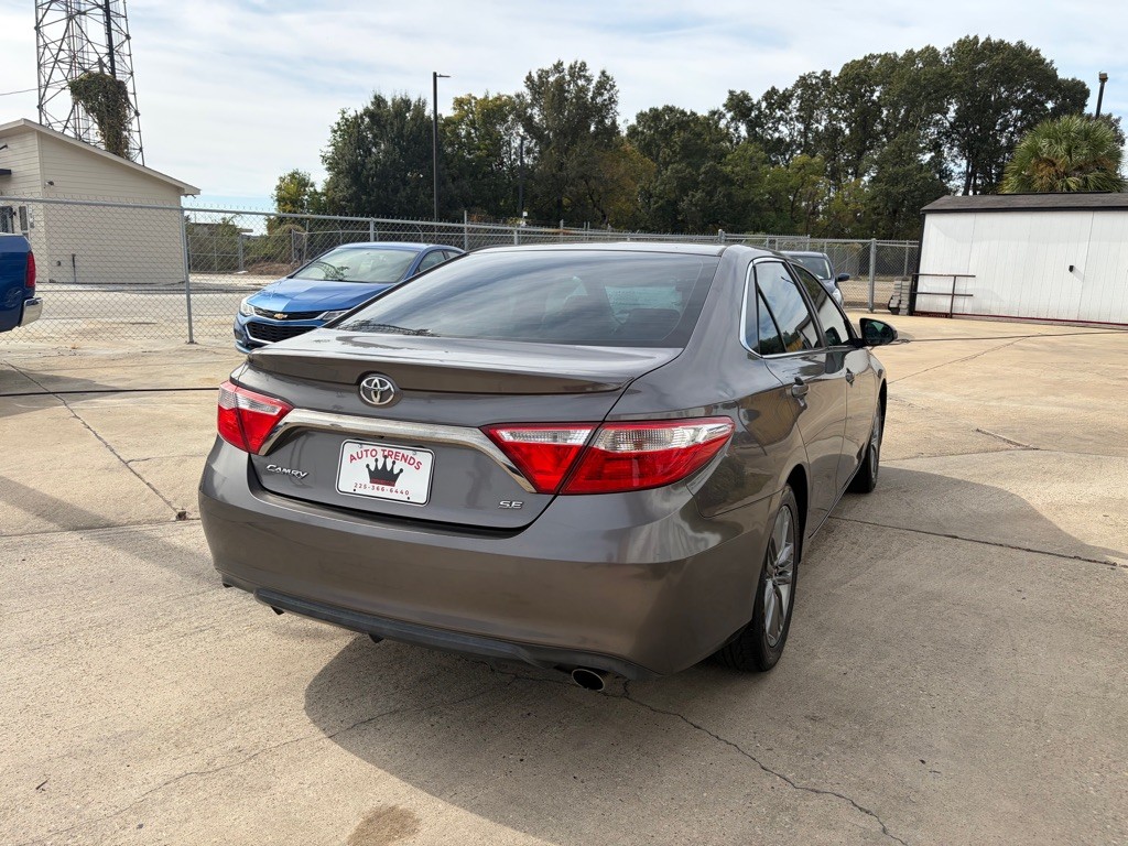 2016 Toyota Camry Image 4