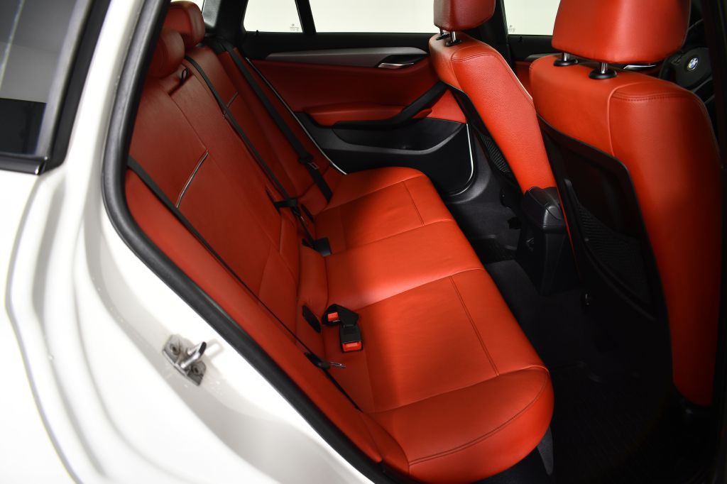 2014 BMW X1 Image 16