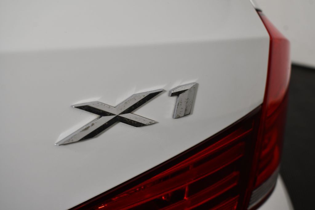 2014 BMW X1 Image 21