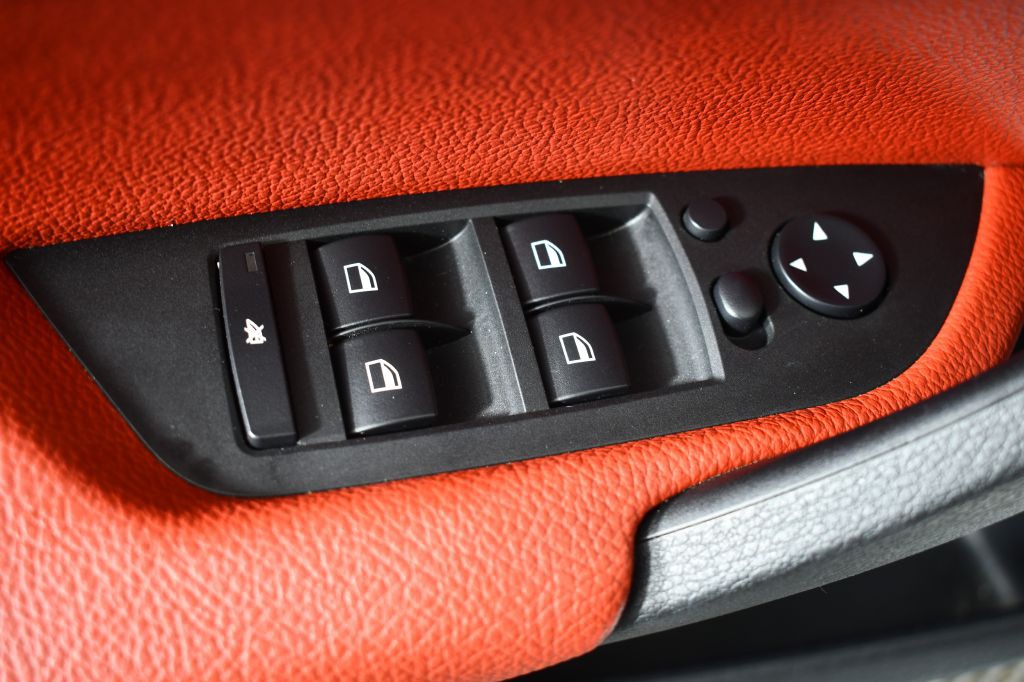 2014 BMW X1 Image 26