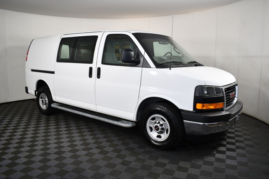 2017 GMC Savana Image 4