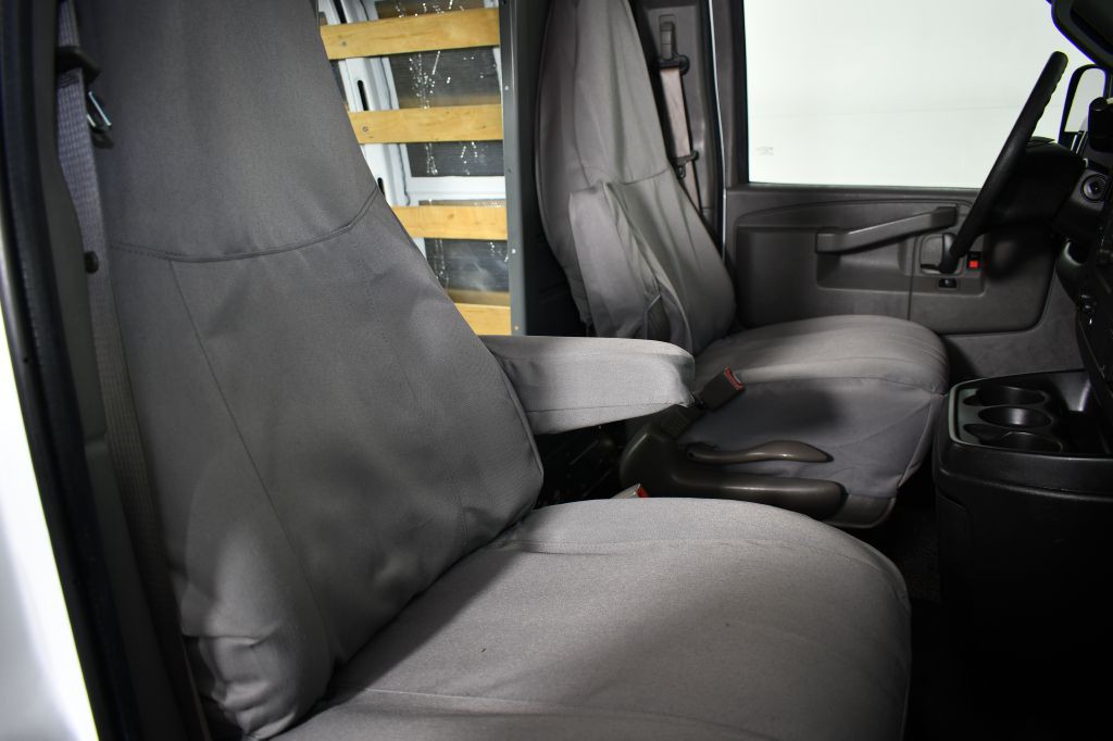 2017 GMC Savana Image 20