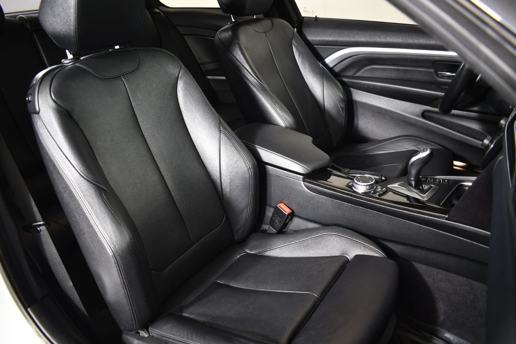 2016 BMW 4 Series Image 24