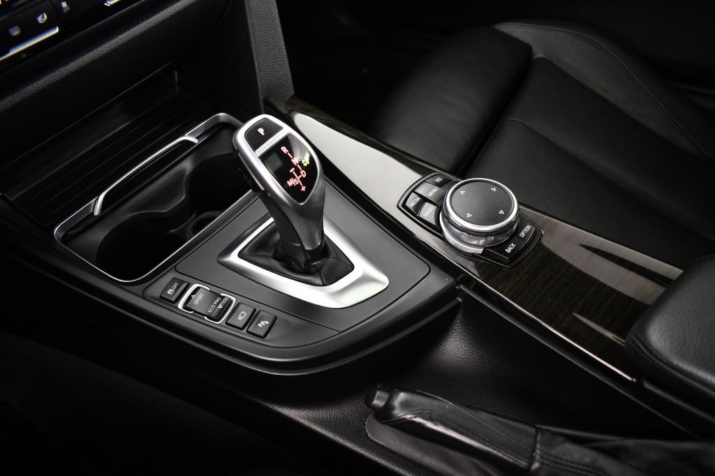 2016 BMW 4 Series Image 36
