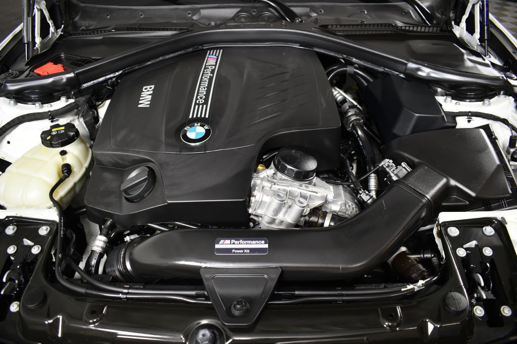 2016 BMW 4 Series Image 45