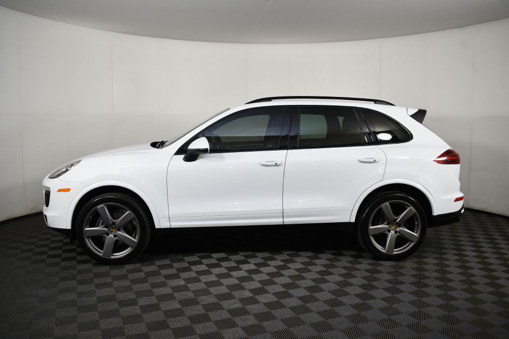 2017 Porsche Cayenne Image 11