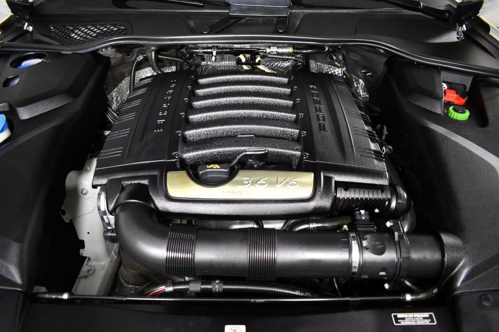 2017 Porsche Cayenne Image 45