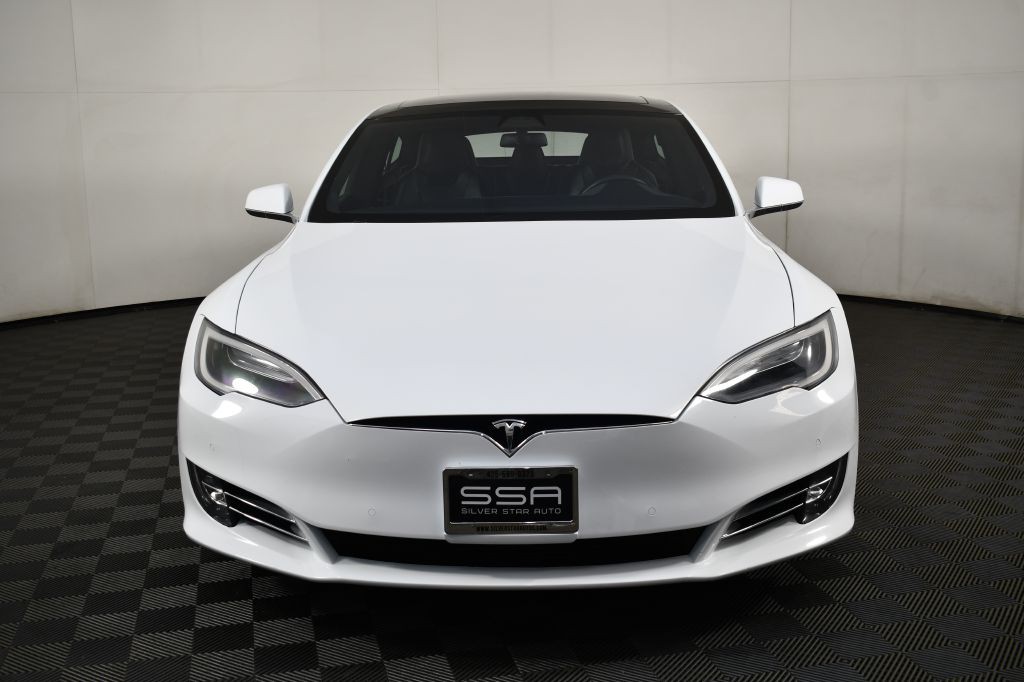 2016 Tesla Model S Image 2