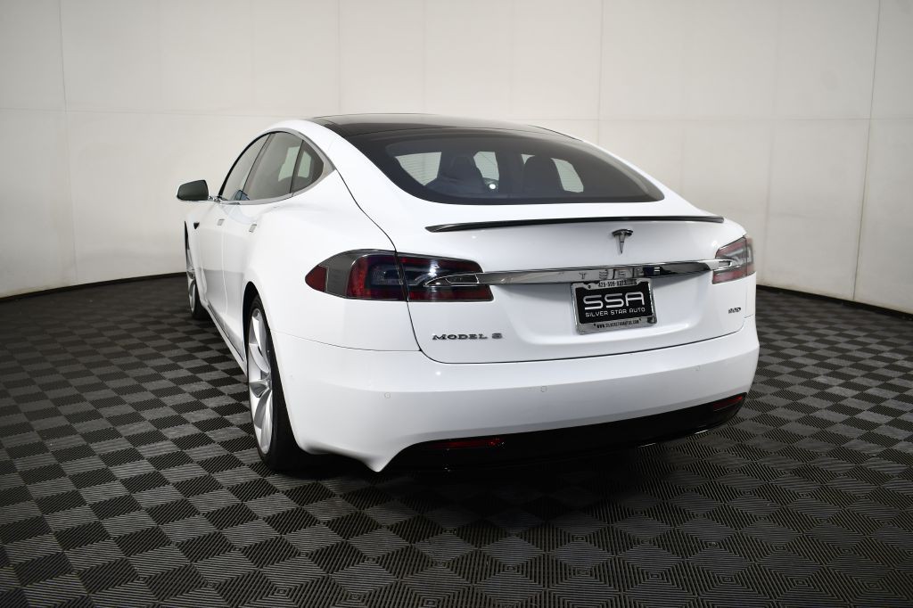 2016 Tesla Model S Image 9