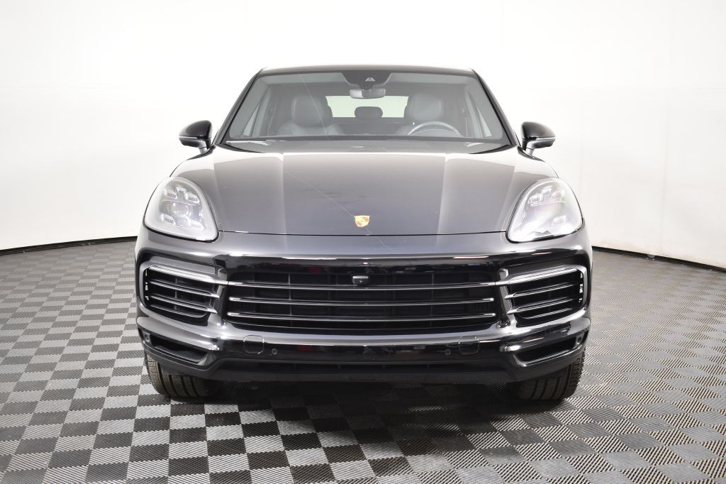 2021 Porsche Cayenne Image 2