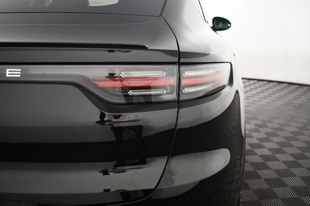 2021 Porsche Cayenne Image 14