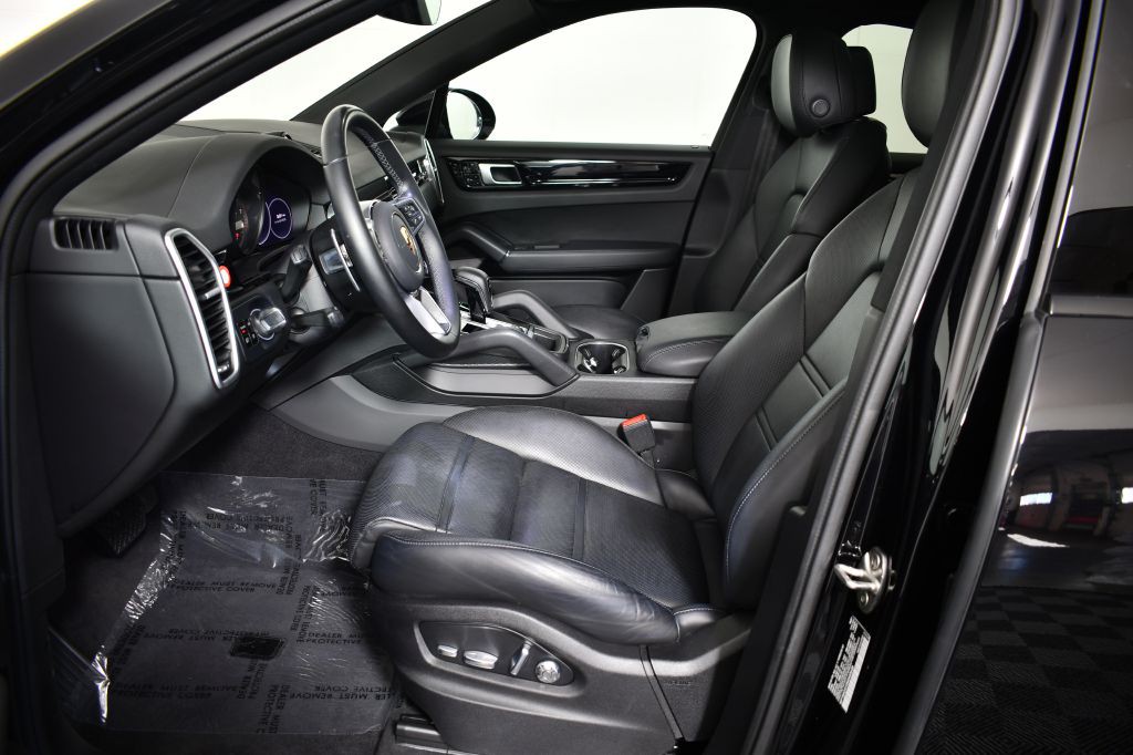 2021 Porsche Cayenne Image 22
