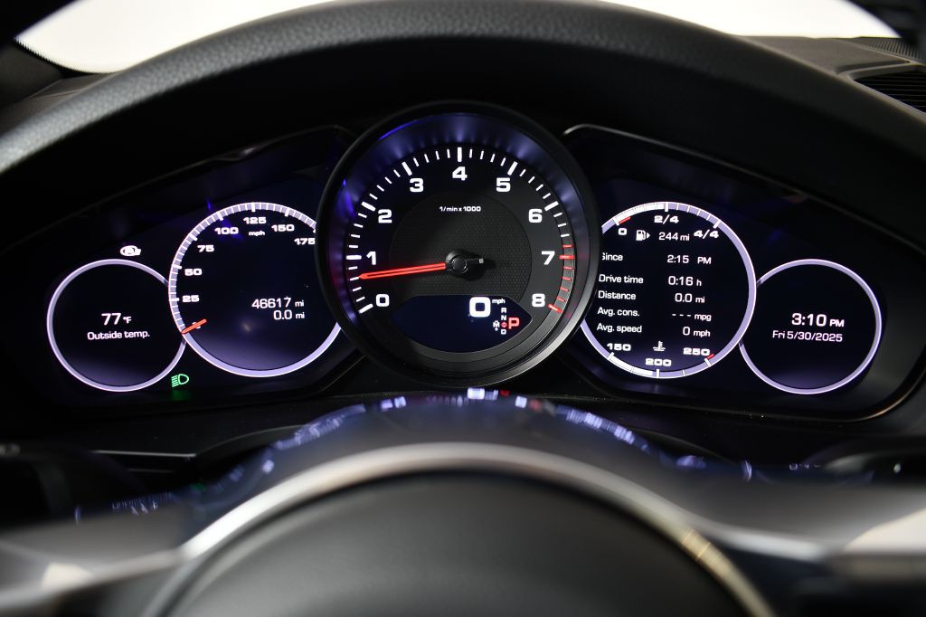2021 Porsche Cayenne Image 37
