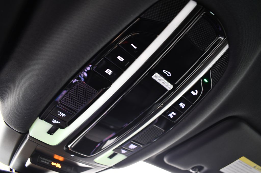 2021 Porsche Cayenne Image 42