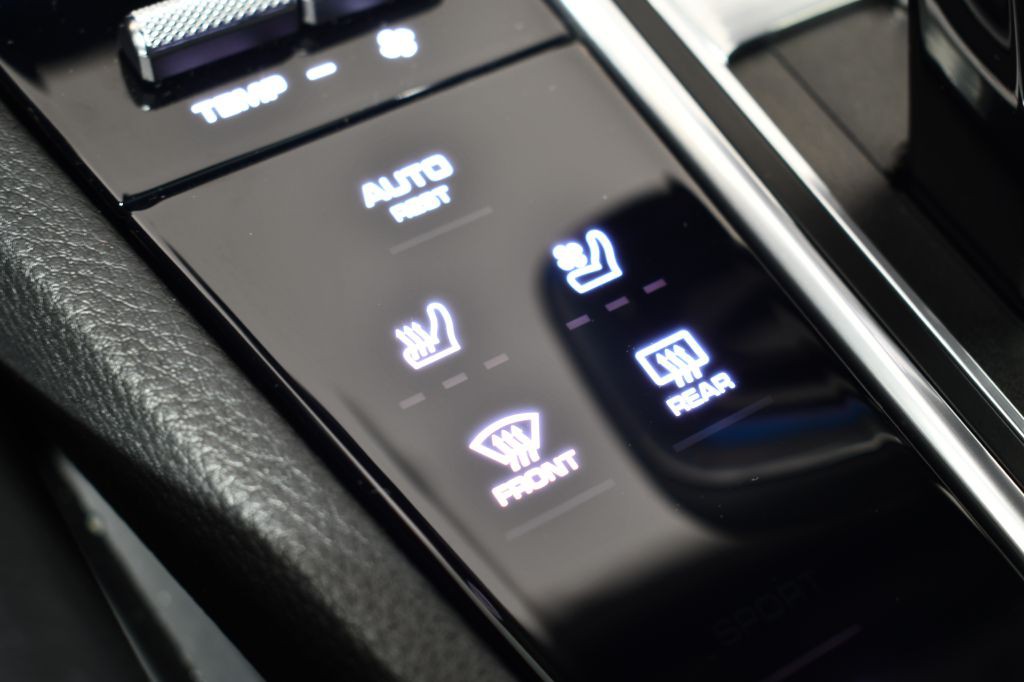 2021 Porsche Cayenne Image 48