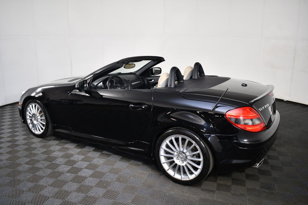 2009 Mercedes-Benz SLK-Class Image 18