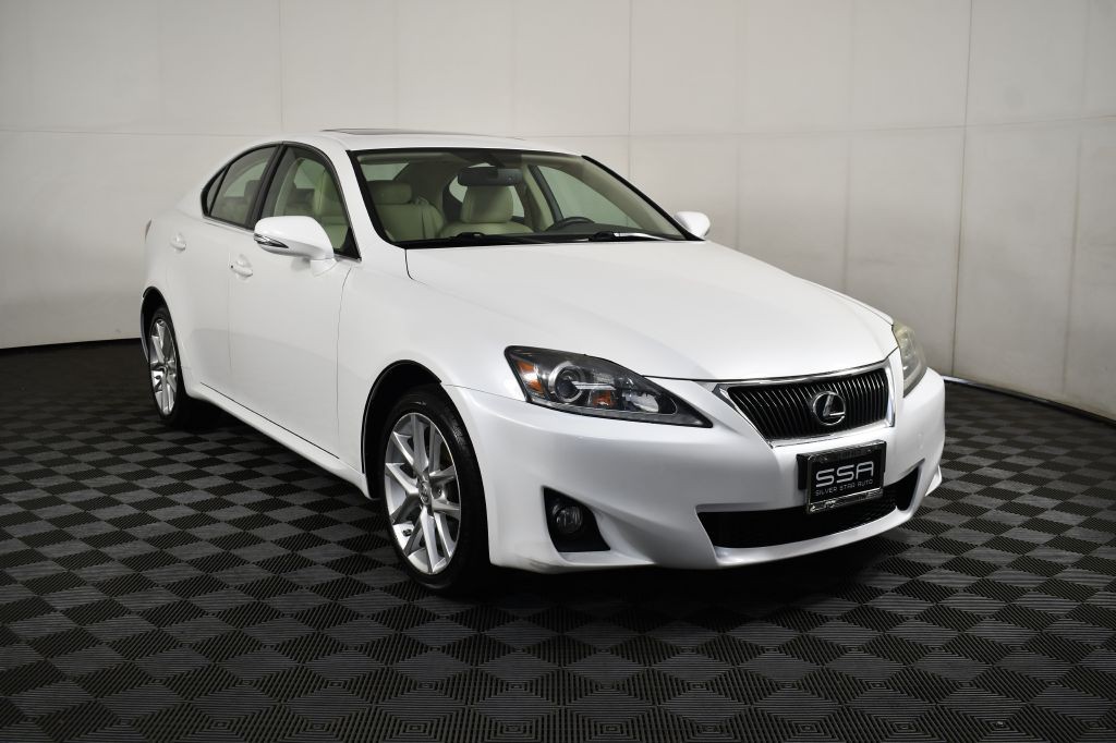 2011 Lexus IS Image 3