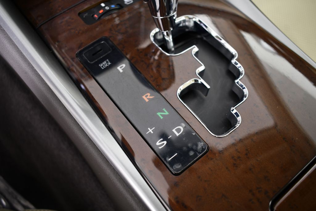 2011 Lexus IS Image 35