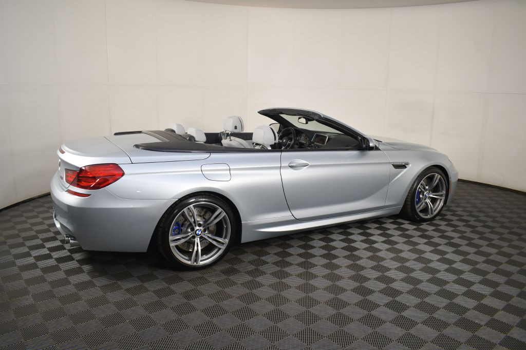 2012 BMW M6 Image 17