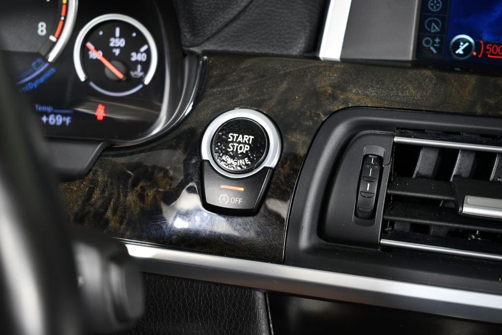 2012 BMW M6 Image 40