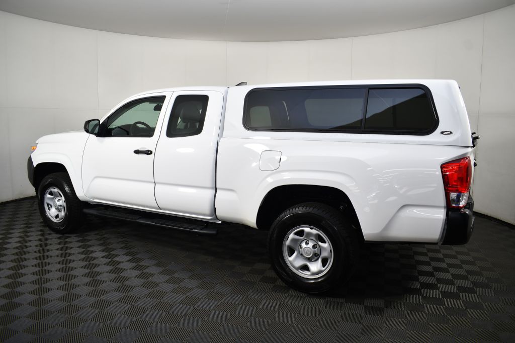 2016 Toyota Tacoma Image 11