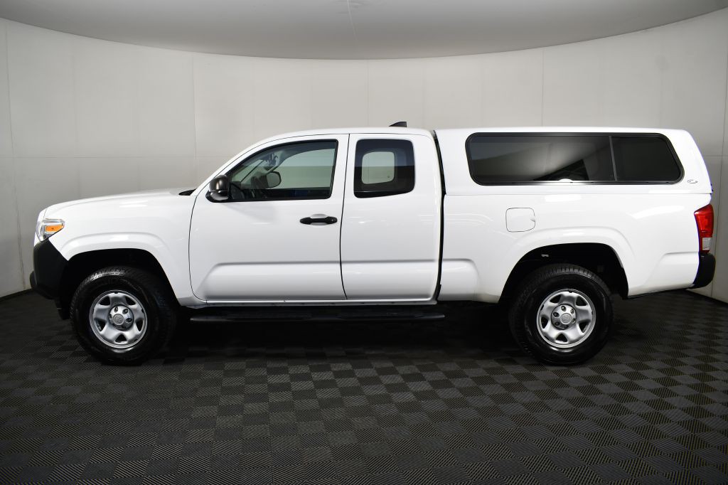 2016 Toyota Tacoma Image 12