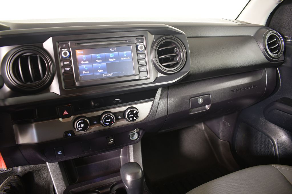 2016 Toyota Tacoma Image 29