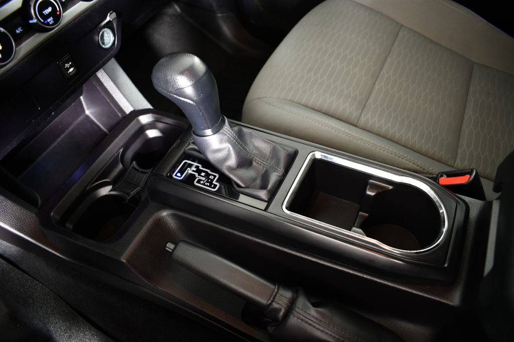 2016 Toyota Tacoma Image 31