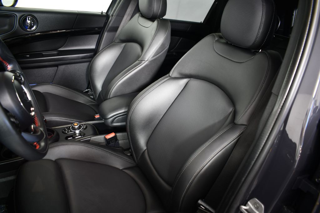2021 MINI Cooper Image 21