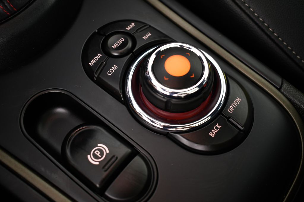 2021 MINI Cooper Image 36