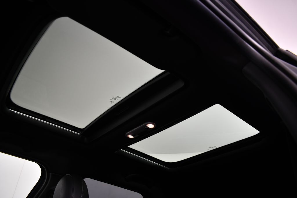 2021 MINI Cooper Image 52