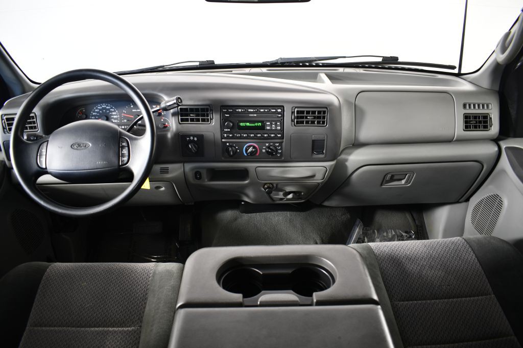 2002 Ford F-350 Image 13