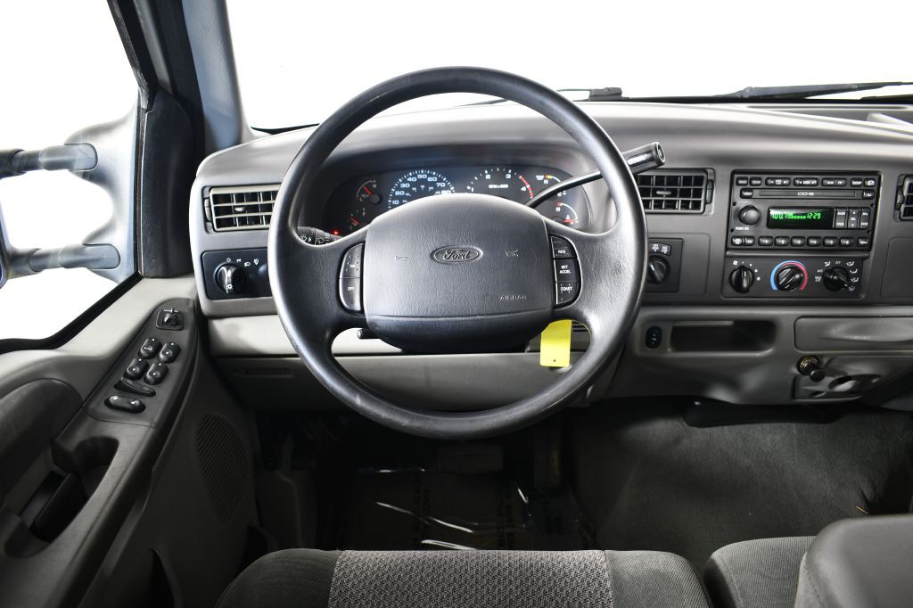 2002 Ford F-350 Image 14