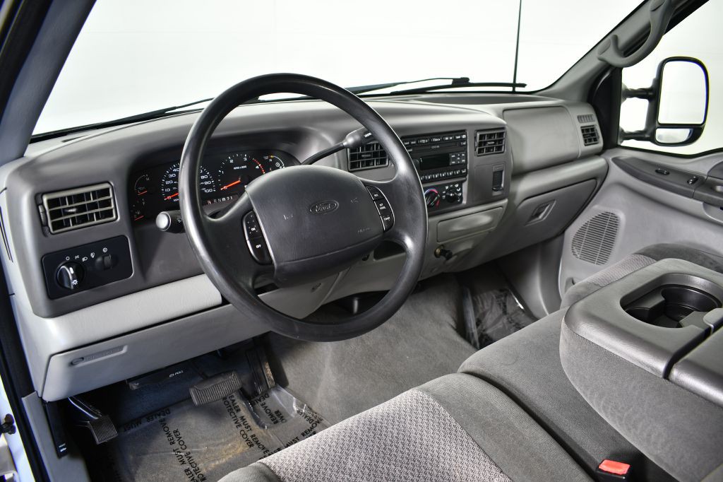 2002 Ford F-350 Image 18