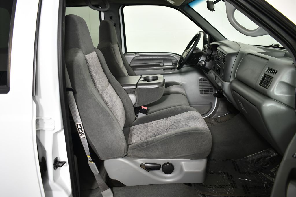 2002 Ford F-350 Image 19