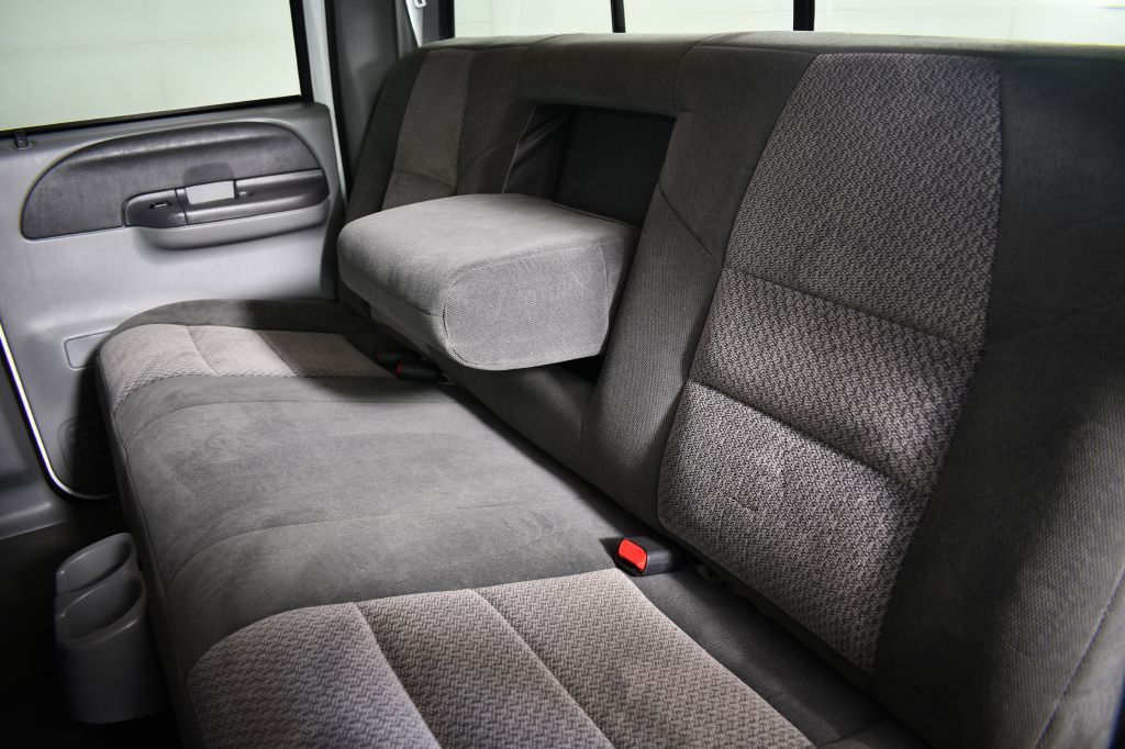 2002 Ford F-350 Image 24